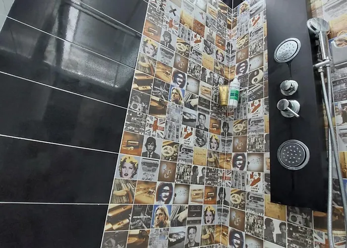 Pensión The Ketchs House Montijo